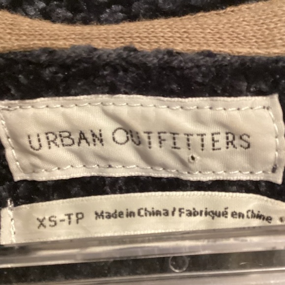 Urban Outfitters Chenille Chunky Knit Open Front Deep Blue Cardigan, Size XS - Picture 8 of 16